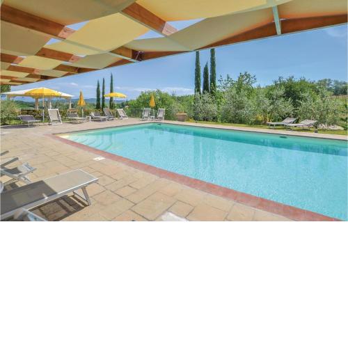Two-Bedroom Apartment in Bucine (AR)