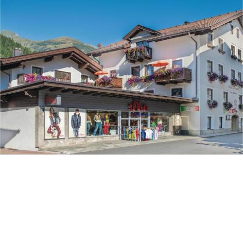 Two-Bedroom Apartment in Rauris