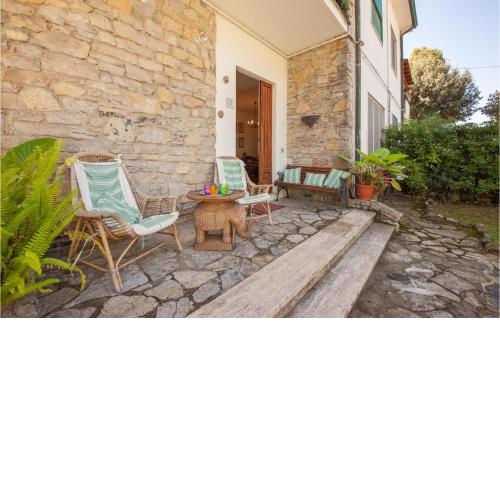 Two-Bedroom Apartment in Tirrenia -PI-