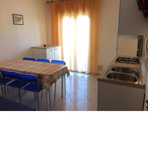 Two-Bedroom Apartment with terrace, very close to the sea - By Beahost Rentals