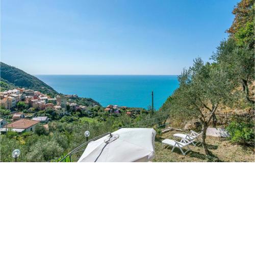 Two-Bedroom Holiday Home in Framura