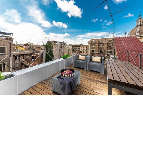 Two bedrooms Apartment with solarium with view on San Peter Church and Sant'Angelo castle