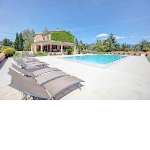Typical Mallorcan country house with style, Special Prices Car Hire for our Guests