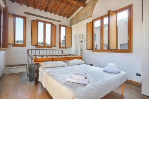 UFFIZI Suite I in Florence-hosted by Sweetstay