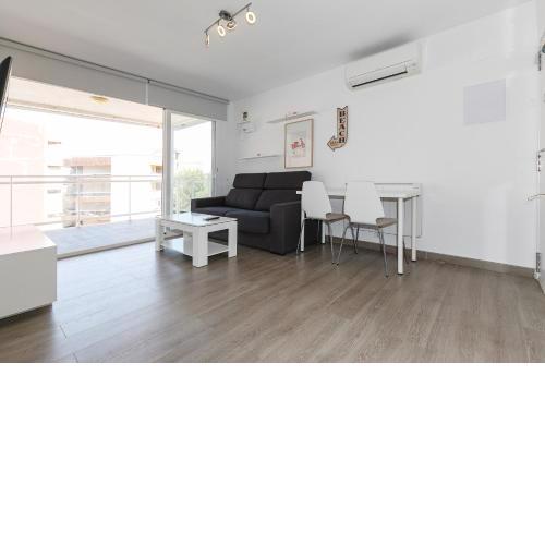UHC Skorpios Apartments