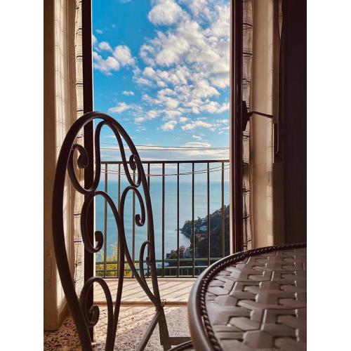 Una casa...vista mare