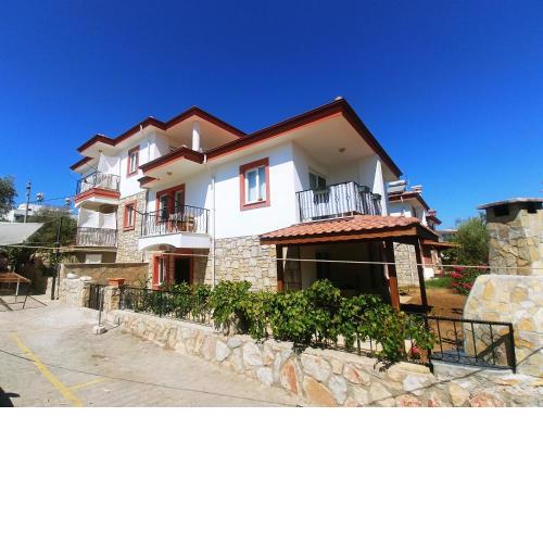 Ünallar House