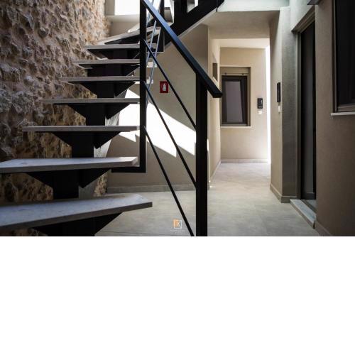 Uni Island - Old Town Suites