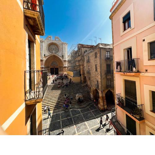 Unik Vacation Catedral Apartment with Balcony Tarragona Centre