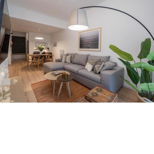 Unique 2bdr apartment, steps to Plaka and City center