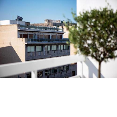Unique 3 bedrm 3 bathrm apt - Acropolis views! SG69