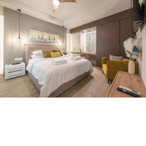 Unique And Renovated Flat In Piraeus