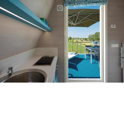 Unique Chalet Marina Azzurra Resort 2 Bedroom Sleeps 6