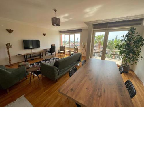 Unique Location with Oldtown, Sea&BeyMountain View