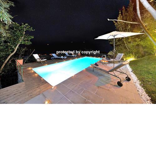 Unique Seaview Retreat