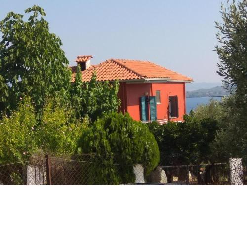 Unique See and Mountain View Cottage - KALLIOPE