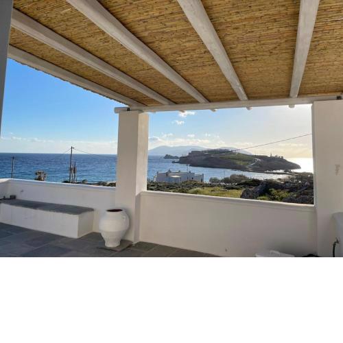 Unique Studio with amazing sea view in Ios Koubara
