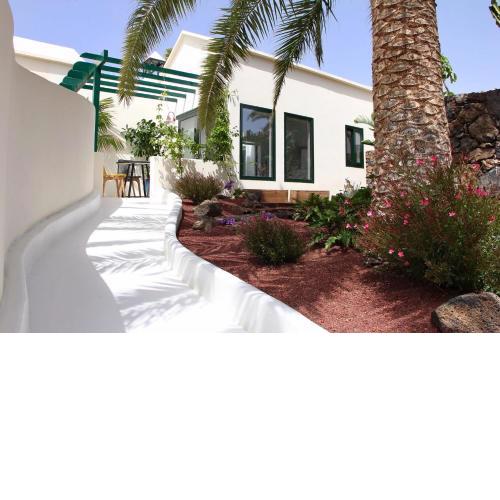 Unique, Stylish & Calm El Estanque by the Sea, Adults Only