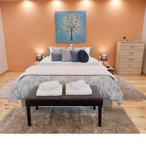 Unique, Stylish Studio near Beaches