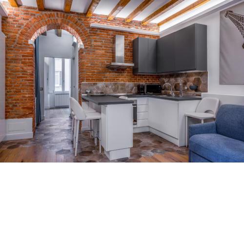 Unique Suite in Milan Center