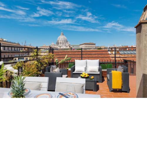 Unique view over St. Peter's Dome!