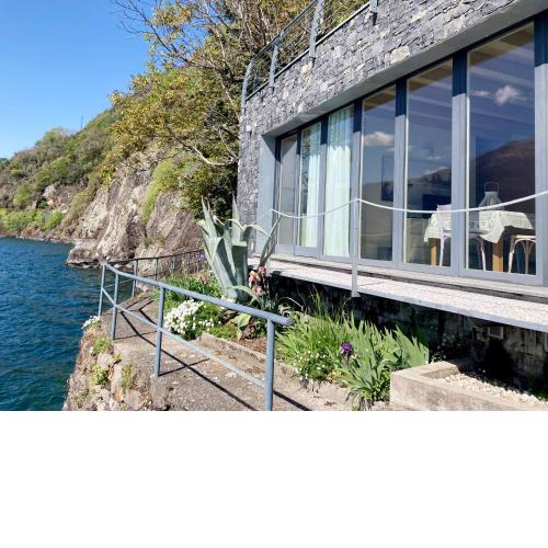 Unique waterfront private house at Como lake