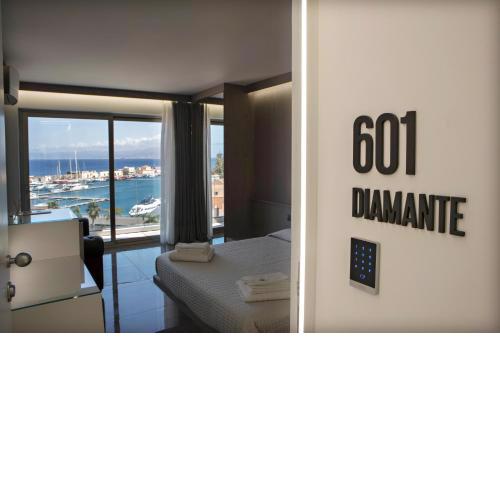 Upper - Boutique Hotel