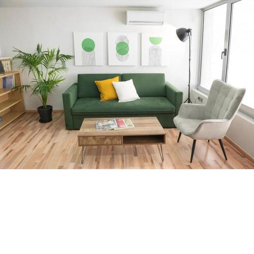 Urban Downtown Suite