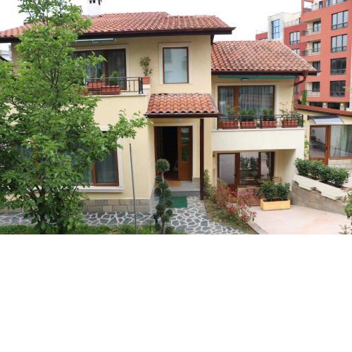 Urban House