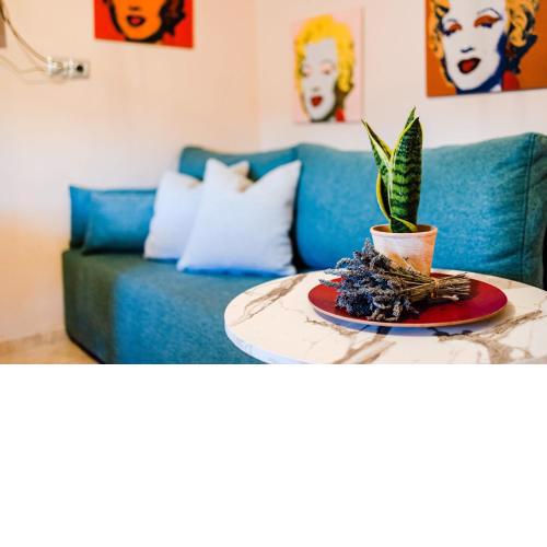 Urban Living, Minicasa Style - Kalamata's Hideaway