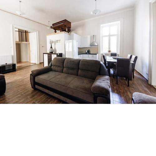 Urban Rooms