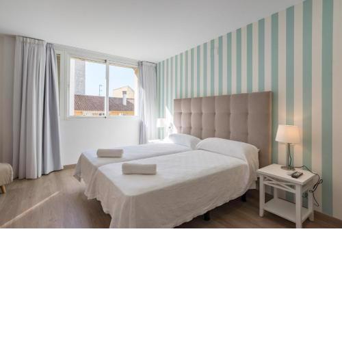 Urbe10 Atarazanas Premium Loft 4