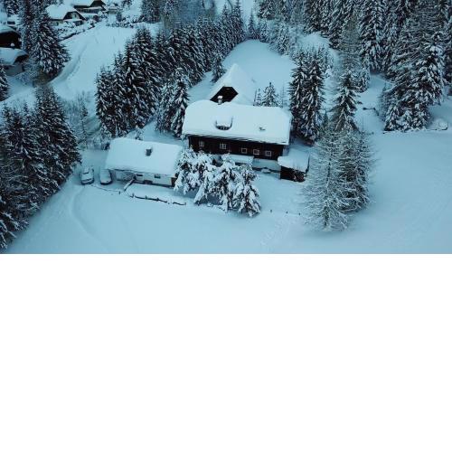 Urige Almhütte