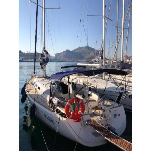Uso esclusivo di Barca a vela in centro a Palermo