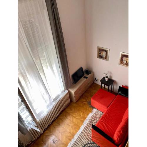 V. District Apartment