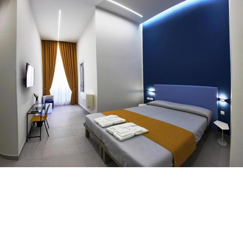 V10 GUESTHOUSE
