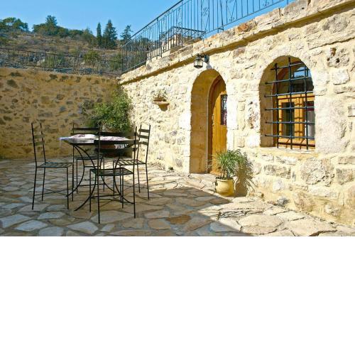 Vacation home in VAFes with balcony
