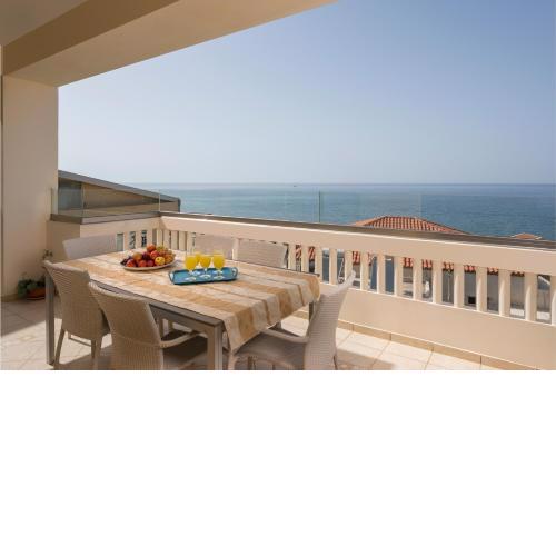 Vaggelio House
