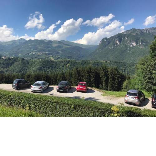 Val Taleggio nel verde x8 persone con camino e Wifi