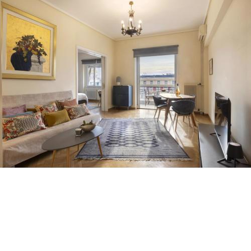 Valaoritou 6os - An aristocratic 1 BR in the hear