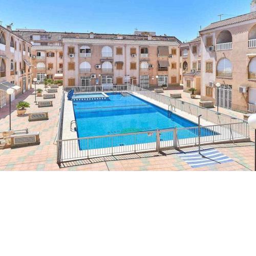Valencia Apartment with pool view in Torrevieja