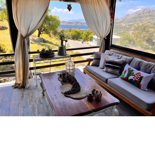 Valentina Tiny House with Sea View