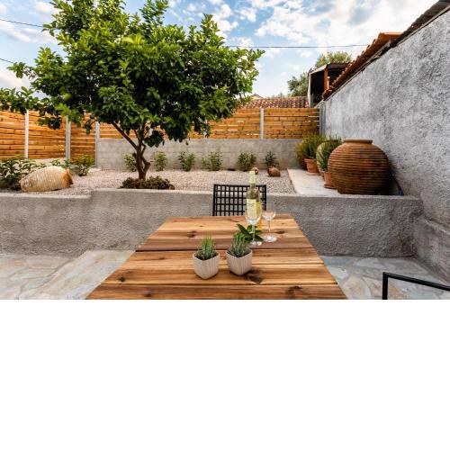 Valira Cozy Maisonette - Relaxing Vibes Getaway