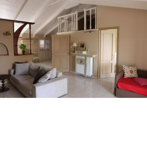 Vanessa Studios