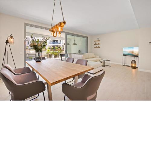 Vanian Gardens Apartment