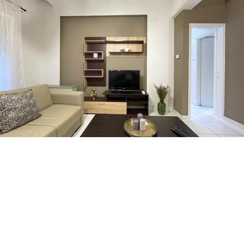 Vanilla - HappyHostGr - Downtown Apartment