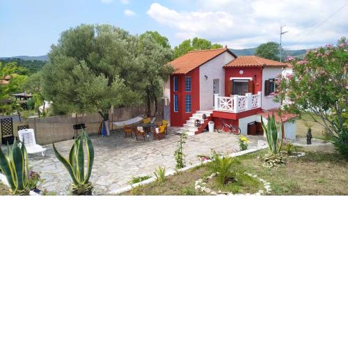 Vanna's Holiday House