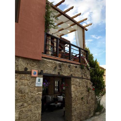 Varosi Guesthouse
