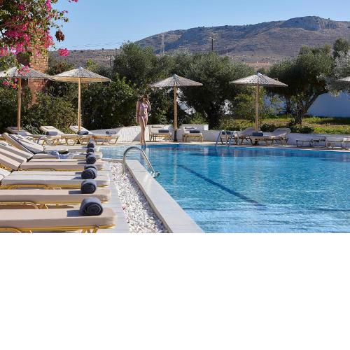 Vasia Royal Hotel