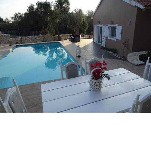 Vasia's Artist's Villa